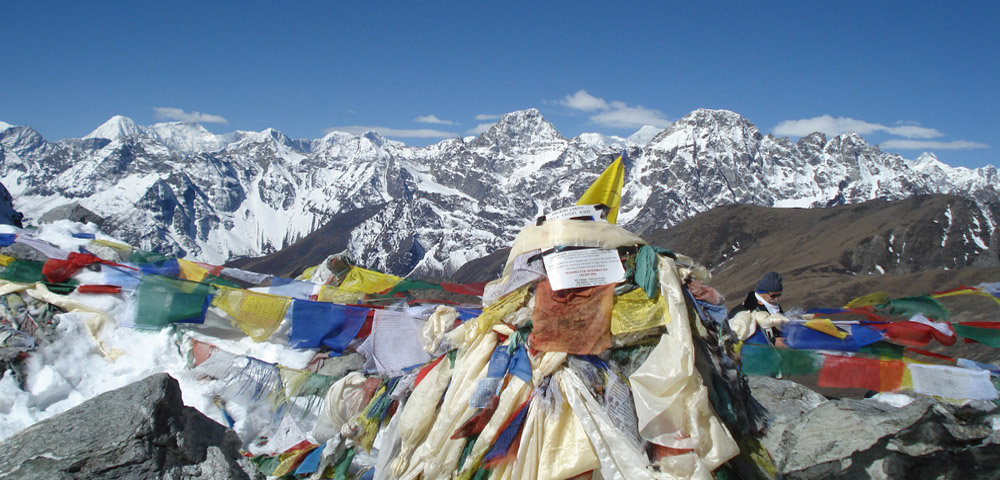 Amphu Lapcha Pass Trek
